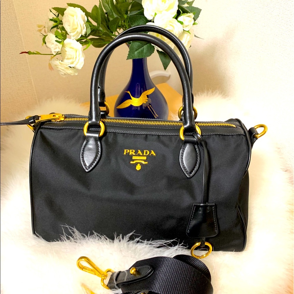 🚫SOLD🚫Authentic Two way PRADA bag.